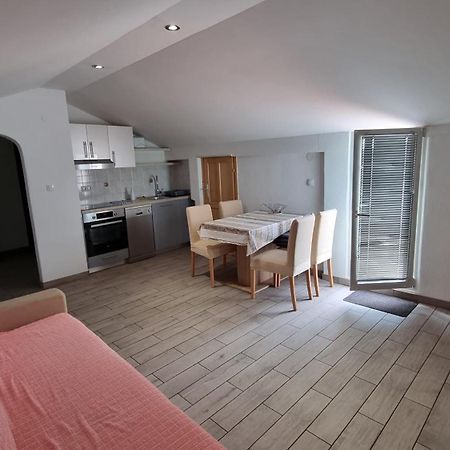 Apartmani Kurjakovic - Punat Eksteriør billede